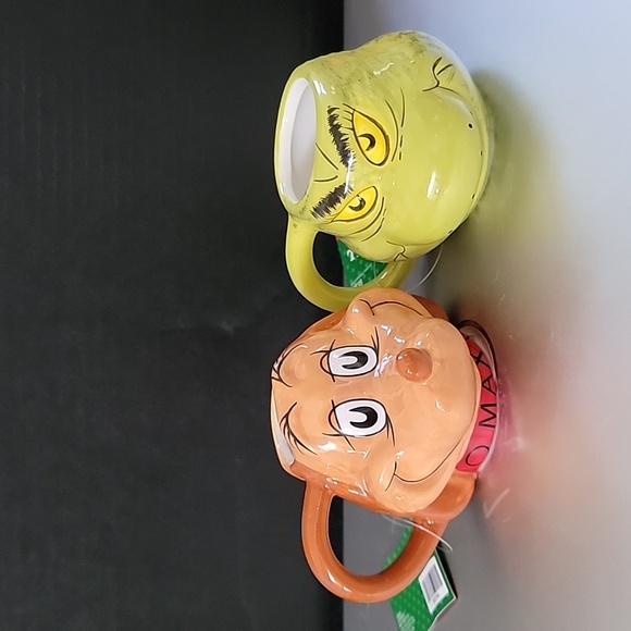 Grinch Miniture Mugs set of 4 - Picture 4 of 5